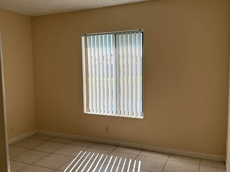 1110 Green Pine Blvd #C2 — Photo 7