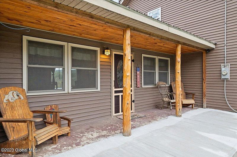 5th image of 471 Clay Hill Road