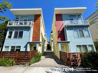 934 N 97th St, Seattle, WA 98103