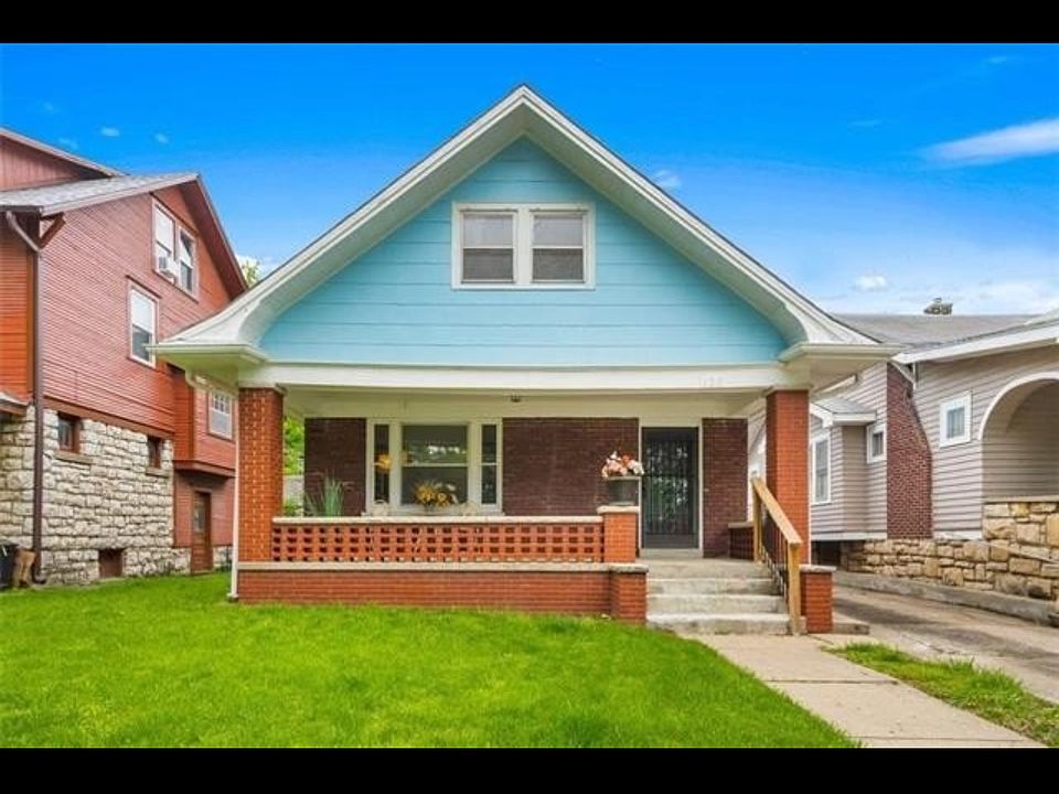 1st image of 132 Chelsea Ave