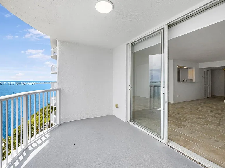 1420 Brickell Bay Dr #1401A — Photo 41