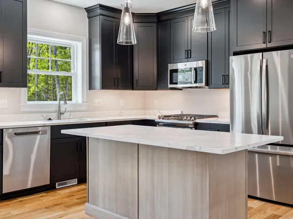 55 Juniper Lane, Portsmouth, NH 03801