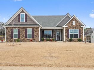 130 Park Place Cir, Winston Salem, NC 27107