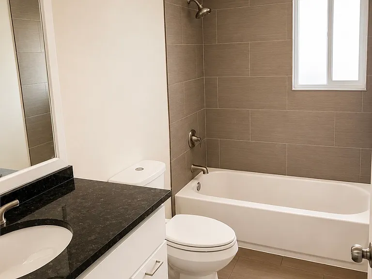 2459 E Catalina Dr — Photo 7