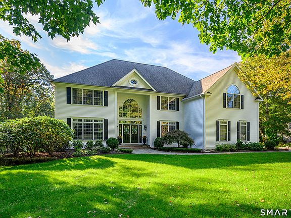 2nd image of 14 Merlins Lane