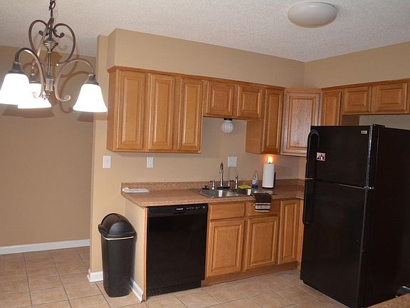 4th image of 6888 Rockbrook Dr E