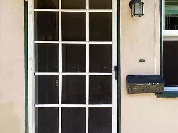 2nd image of 126 E Colorado Blvd APT A