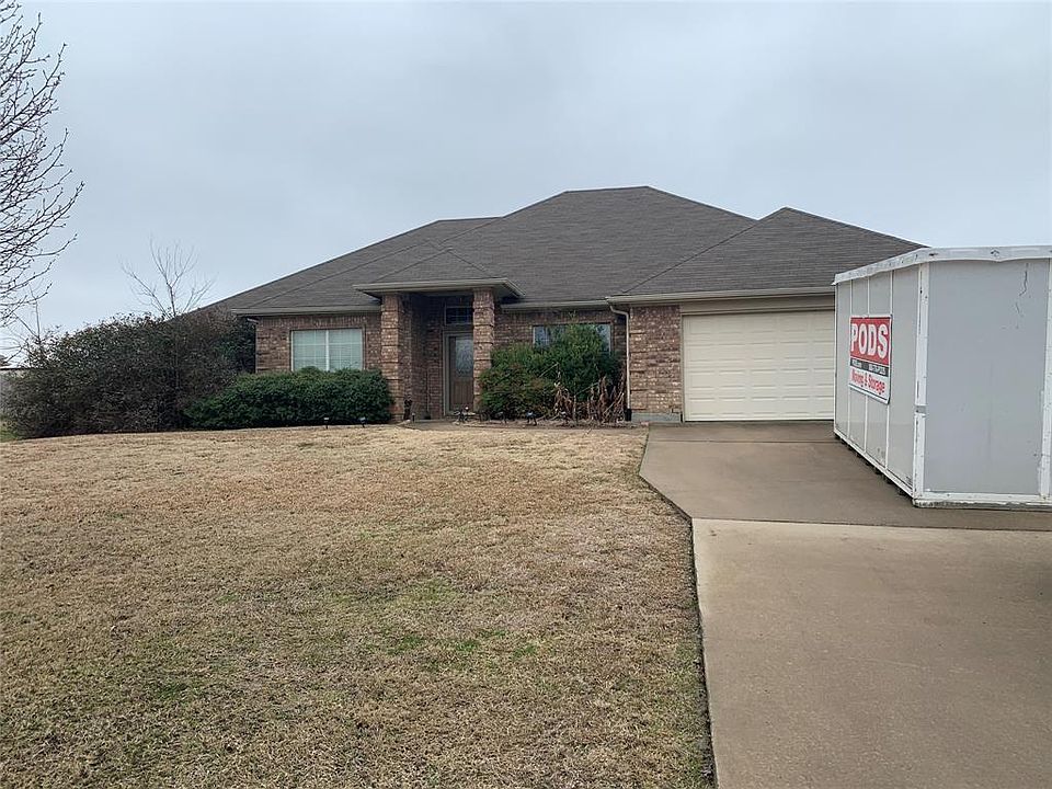 1st image of 214 Grant Dr