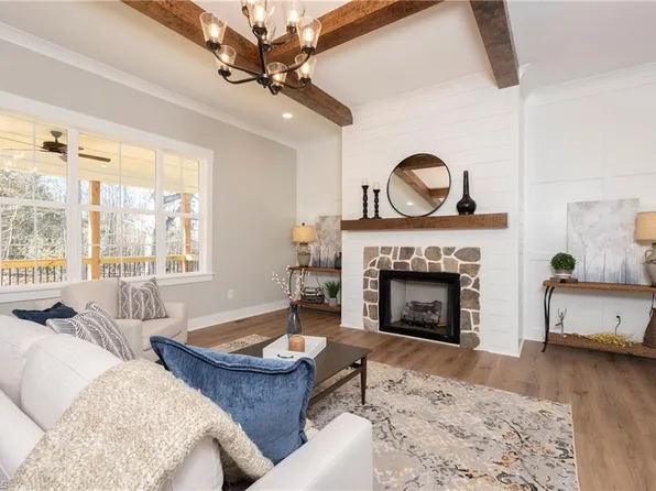 8427 Meadow Vista Dr, Lewisville, NC 27023