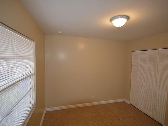 3rd image of 460 NW 43rd St #460