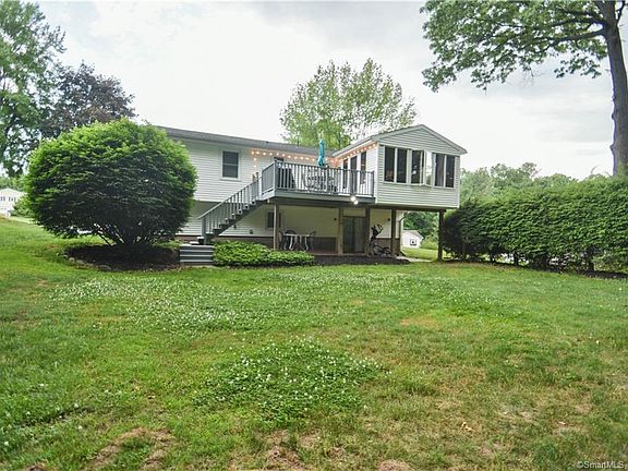 2nd image of 59 Quarry Brook Dr
