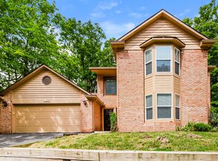 10862 Geist Woods Ln, Indianapolis, IN
