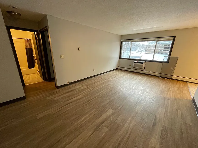 3305 Bryant Ave S — Photo 9