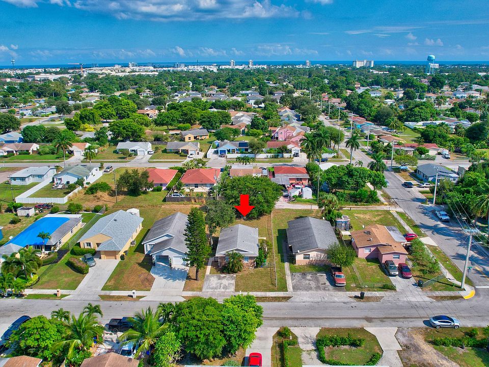 1st image of 237 SW 11th Avenue