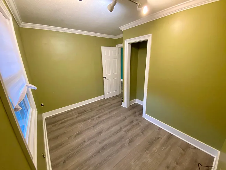 105 Mamie Ct — Photo 23