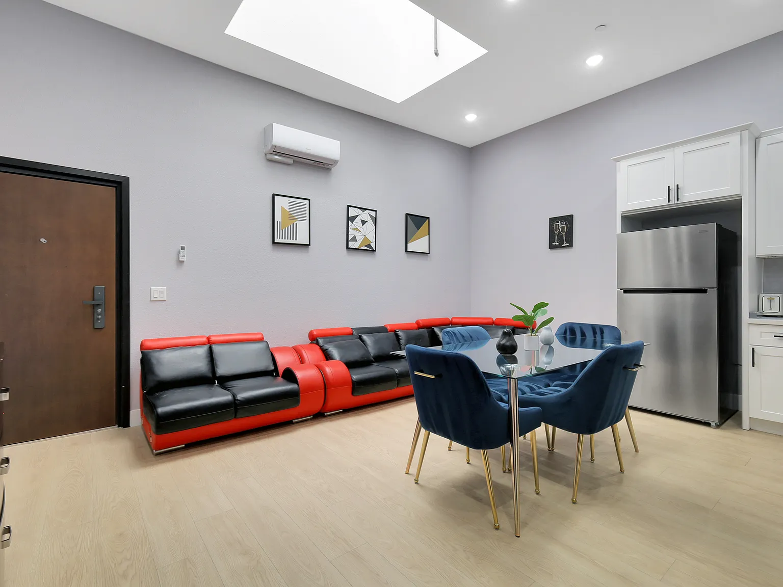 2 bed, $2,650 — Photo 1