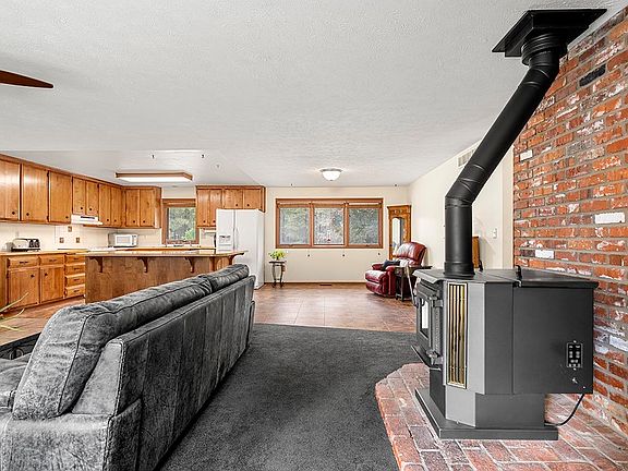 3rd image of 5323 E Quail Ln