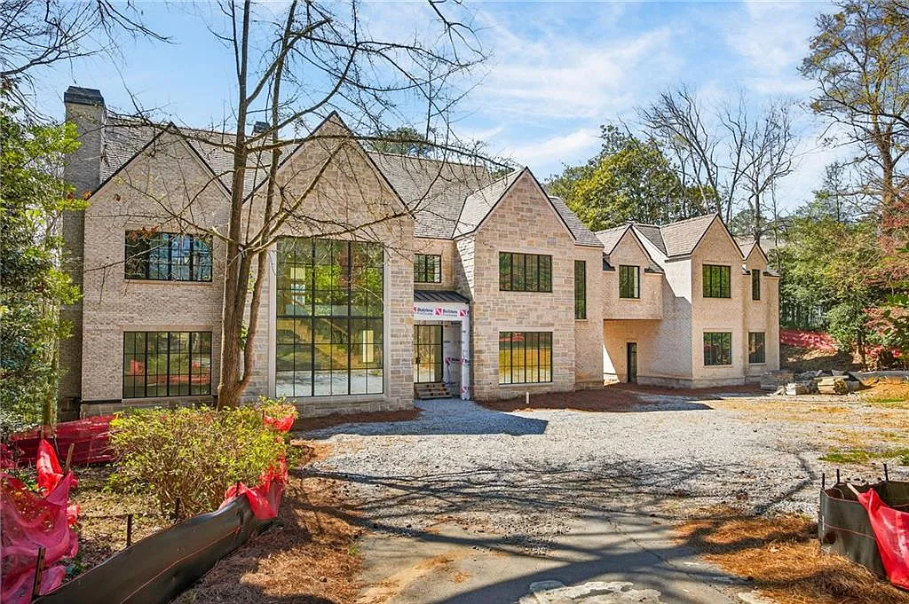 312 Blackland Rd NW photo 1