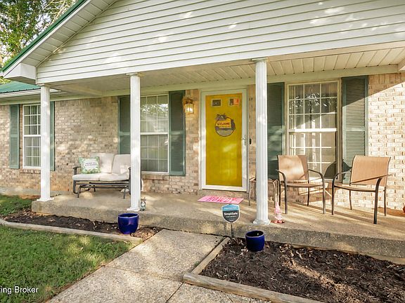 3rd image of 181 Eathan Ct