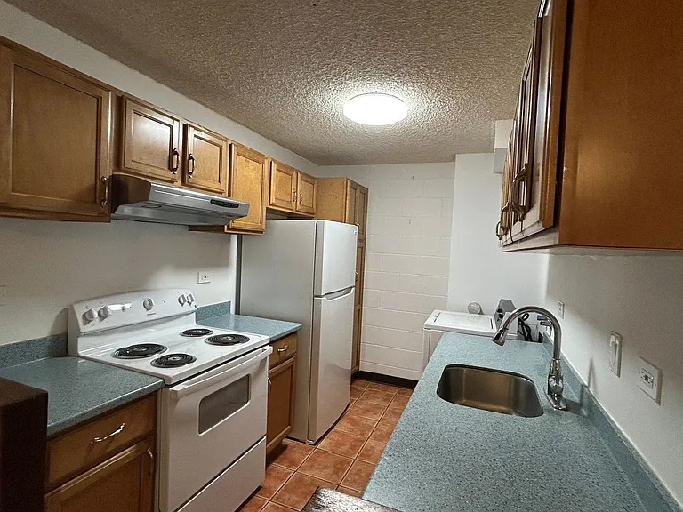 1260 Richard Ln #209 — Photo 2