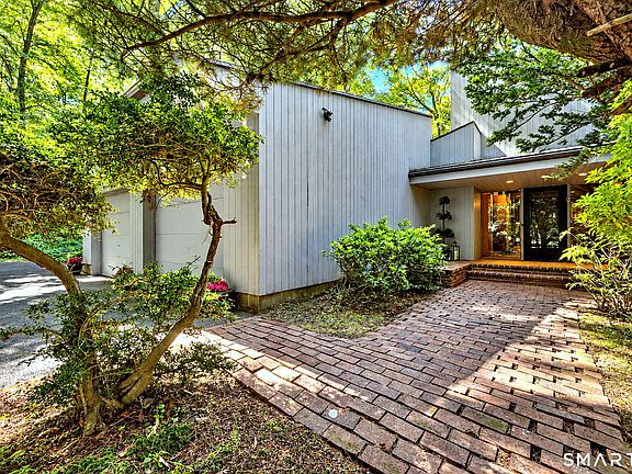 2nd image of 28 Nettleton Drive