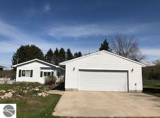 8847 N East Limits St, Mancelona, MI 49659