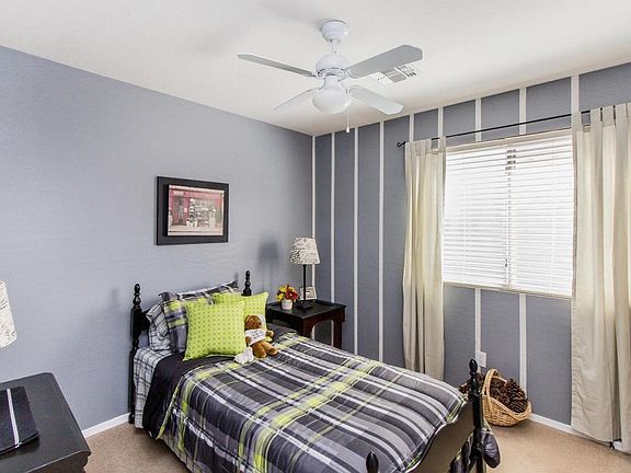 4th image of 1438 E 12th Pl