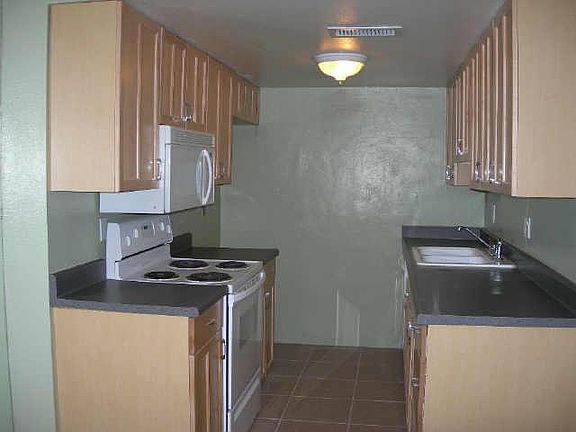3rd image of 1124 N 84th Street