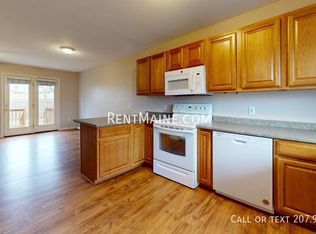 5 River Village Dr, Milford, ME 04461