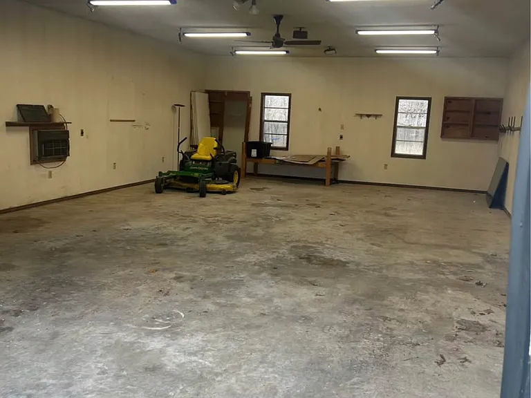18520 Ridge Rd — Photo 21