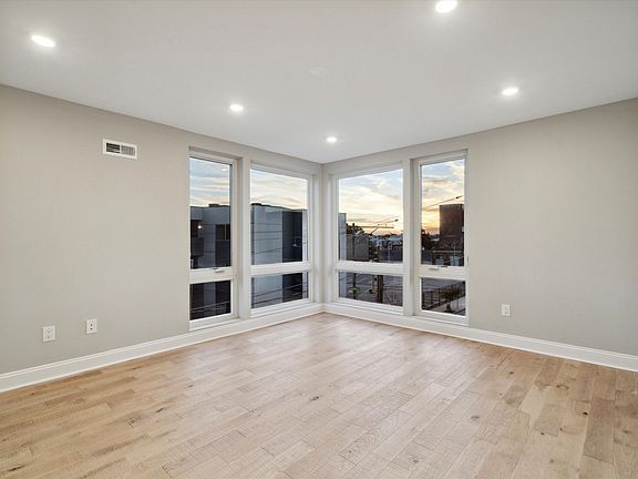 2nd image of 249 W Oxford St #2
