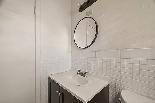 2708 Oakcliff St #5 Photo 1