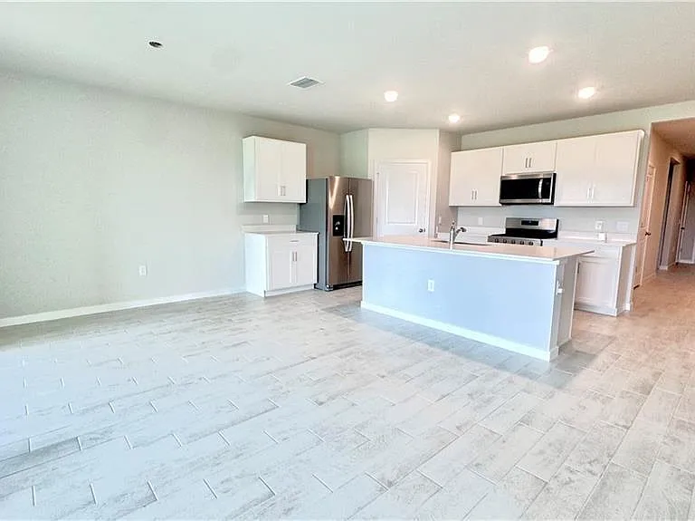 17710 Shade Tree Loop — Photo 6
