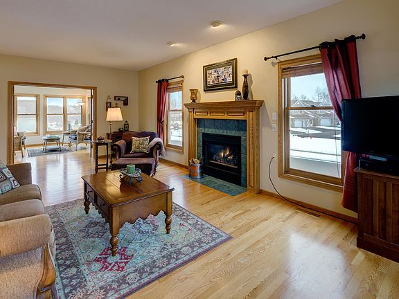 5th image of 8581 Mission Hills Ln