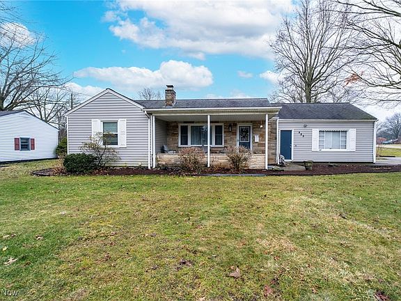 3rd image of 489 Wildwood Dr