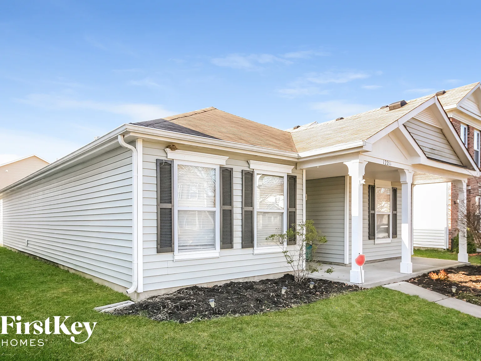 3 bed, 2.0 bath, 1433 sqft, $2,035 — Photo 2