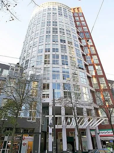 933 Seymour St #9