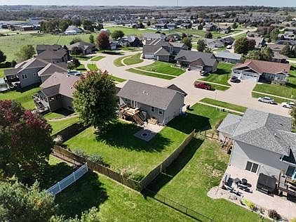 3rd image of 554 Fawn Ave