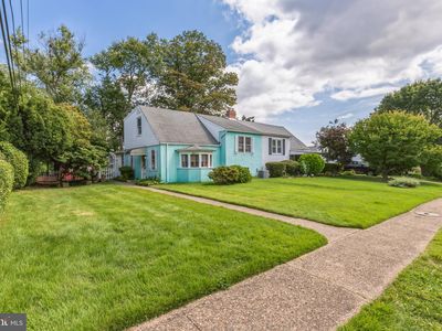 8617 Lykens Ln, Philadelphia, PA, 19128