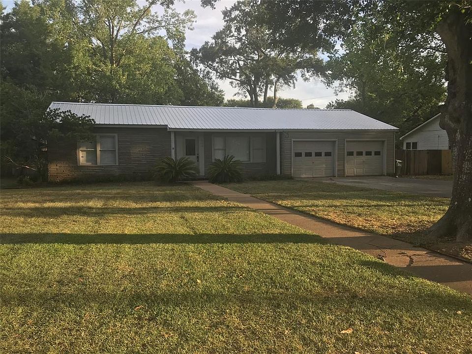 1st image of 804 5th St