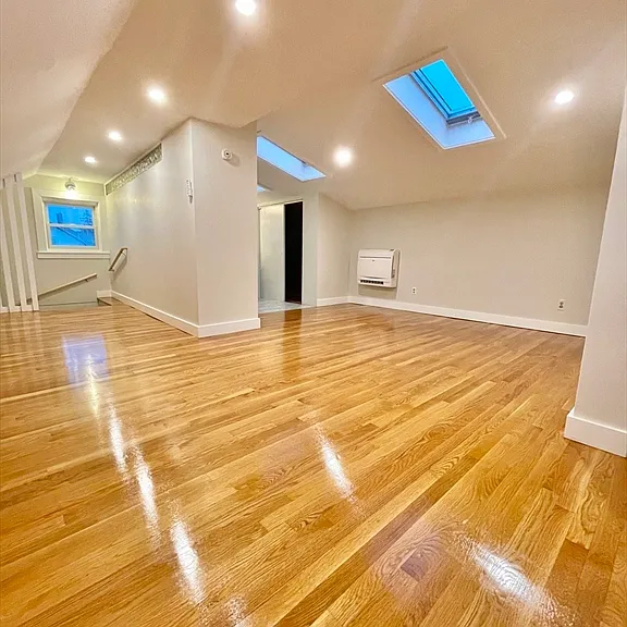 125 Wilmington Ave — Photo 12