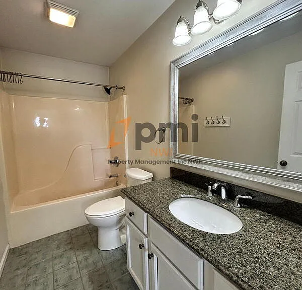 4842 93rd Ter — Photo 8
