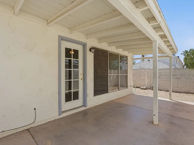 1146 N Granada Dr — Photo 33