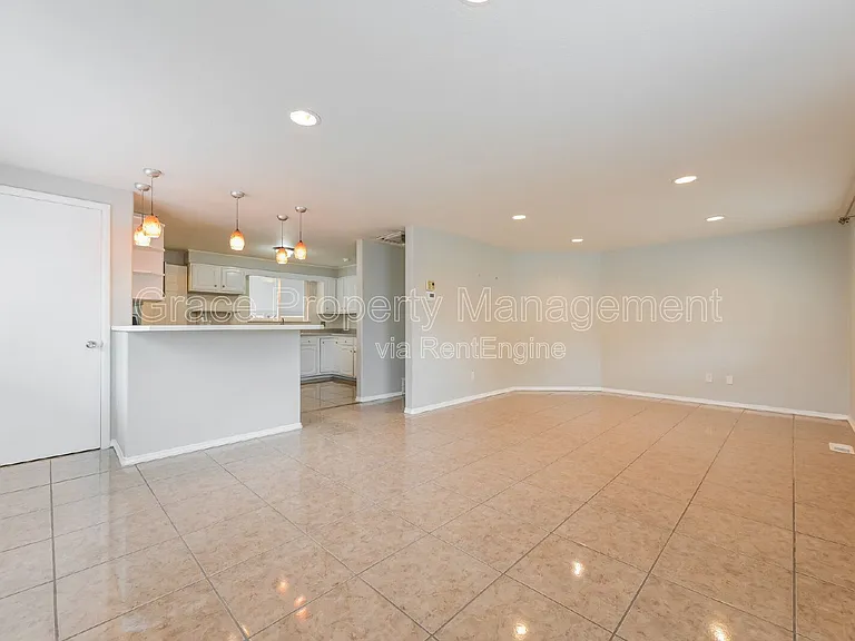 1500 W 50th Ave — Photo 2