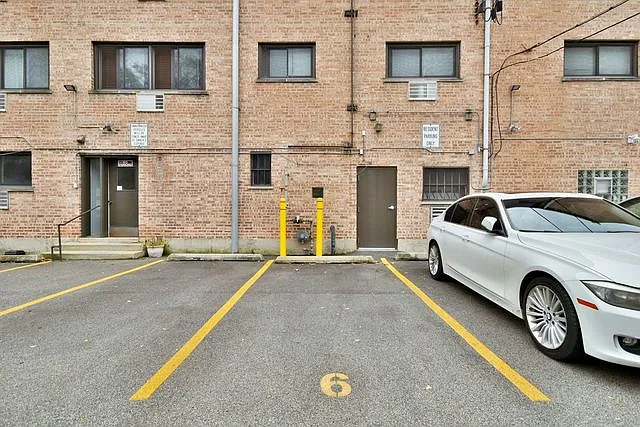 929 Washington St #304 — Photo 8