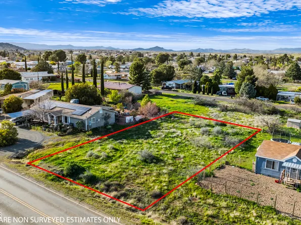 20670 E Stagecoach Trl, Cordes Lakes, AZ 86333