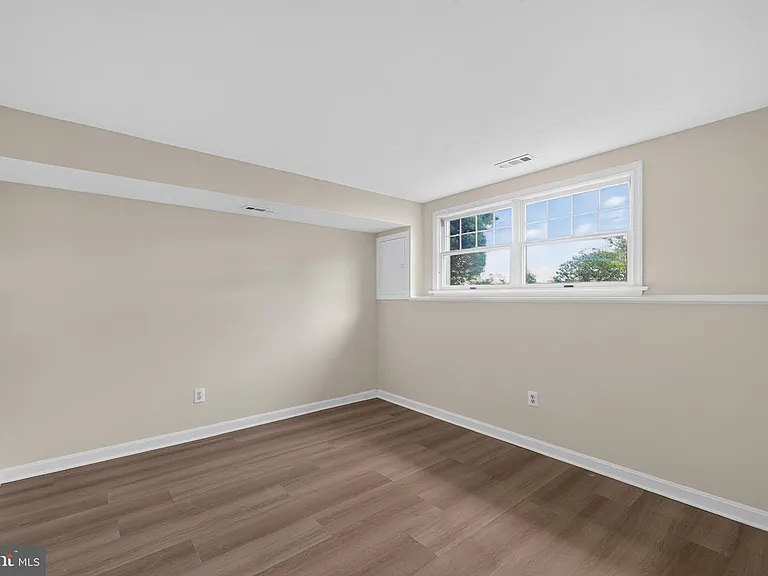 55 Oak Crest Ct — Photo 35