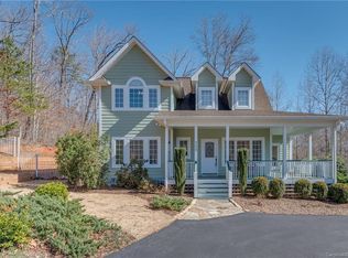 725 Laurel Ridge Rd, Columbus, NC 28722
