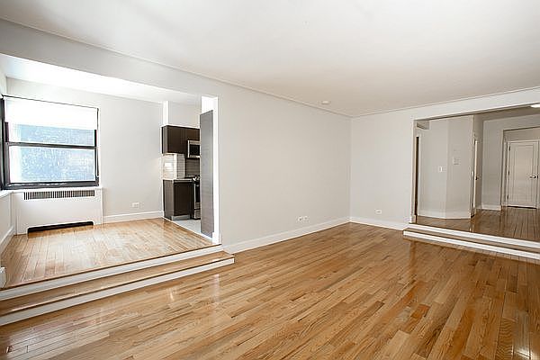 1st image of 8 Gramercy Park APT 3B