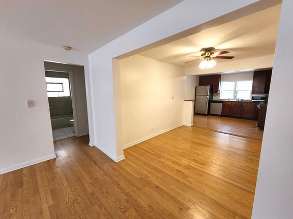3rd image of 8847 La Crosse Ave #304